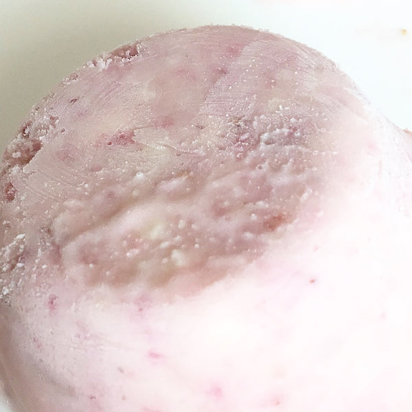 Strawberry Cheesecake Protien Bites:
